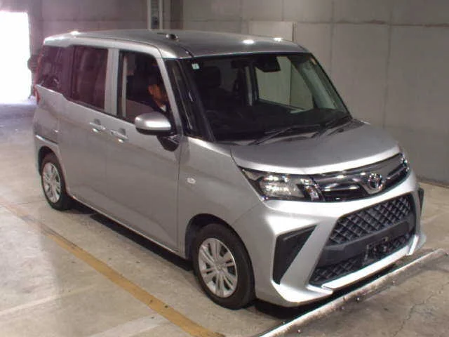 Toyota Roomy M900A 2021