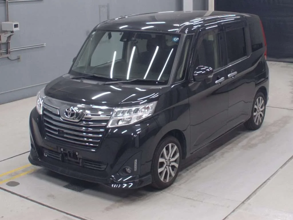 Toyota Roomy M900A 2018