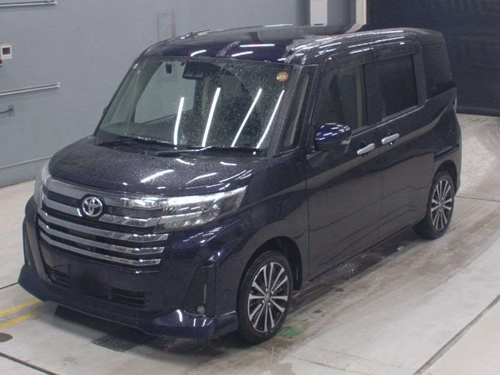 Toyota Roomy M900A 2021