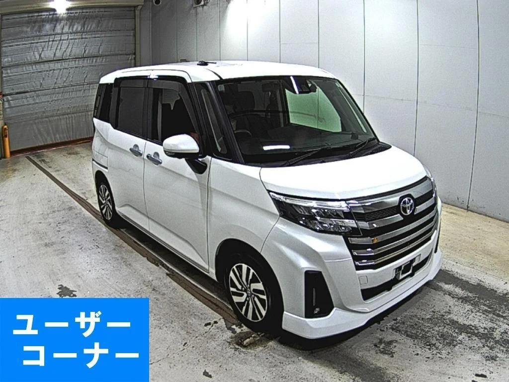 Toyota Roomy M900A 2021
