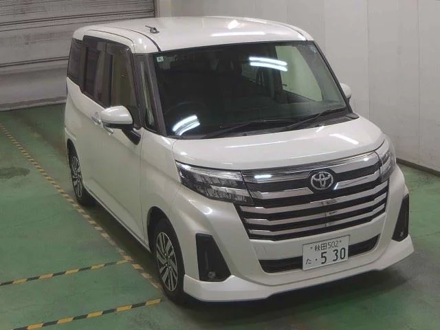 Toyota Roomy M910A 2022