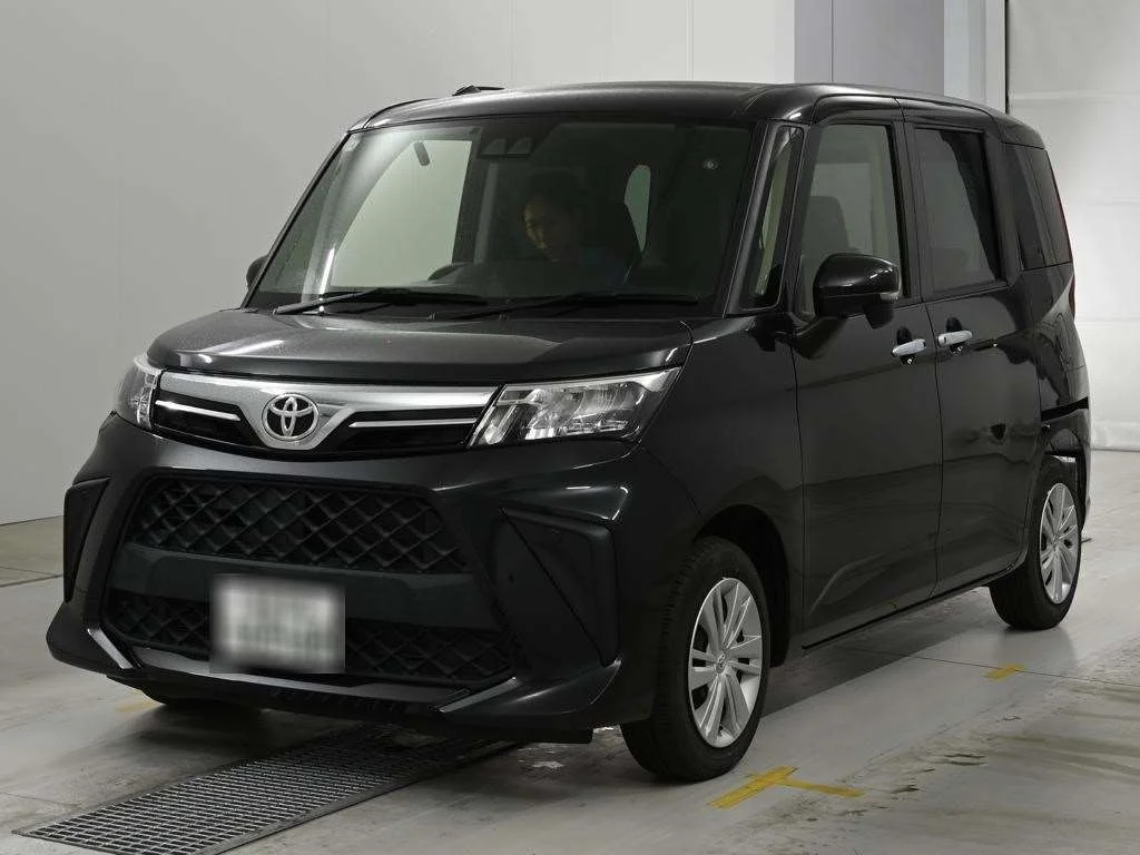 Toyota Roomy M900A 2022