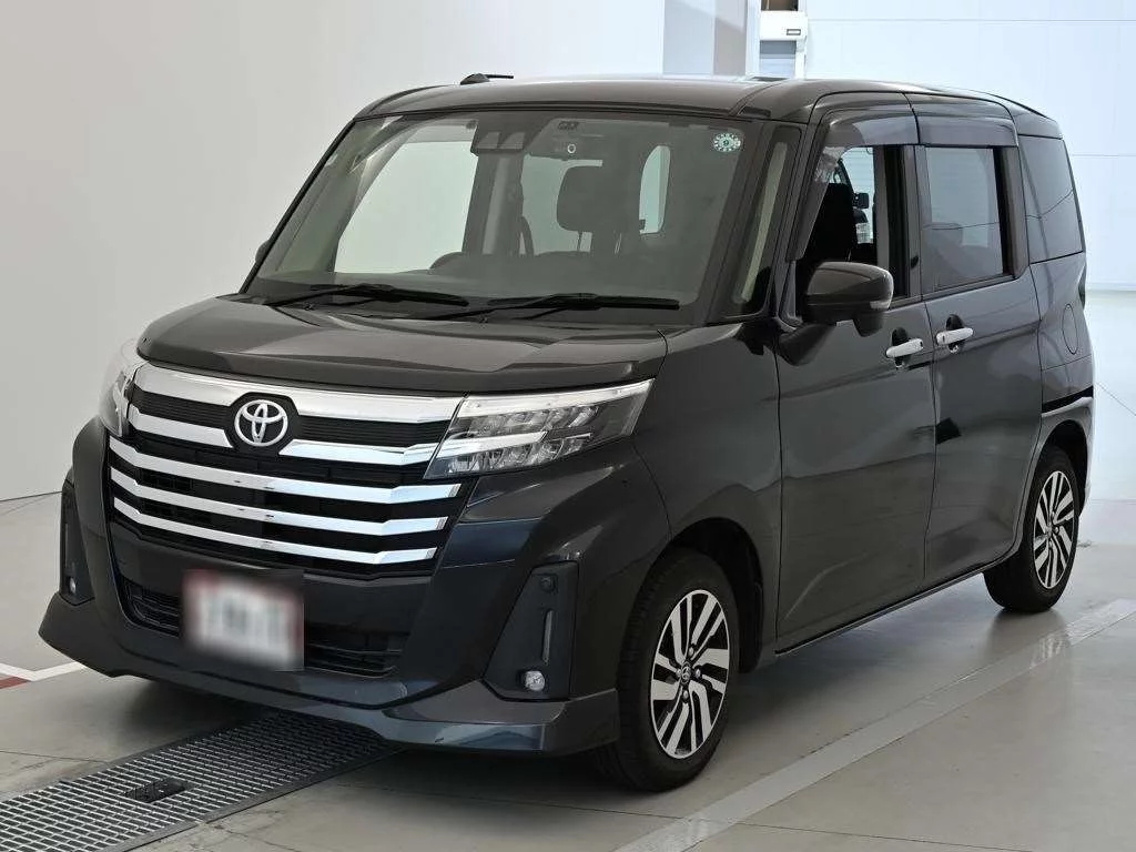Toyota Roomy M900A 2022