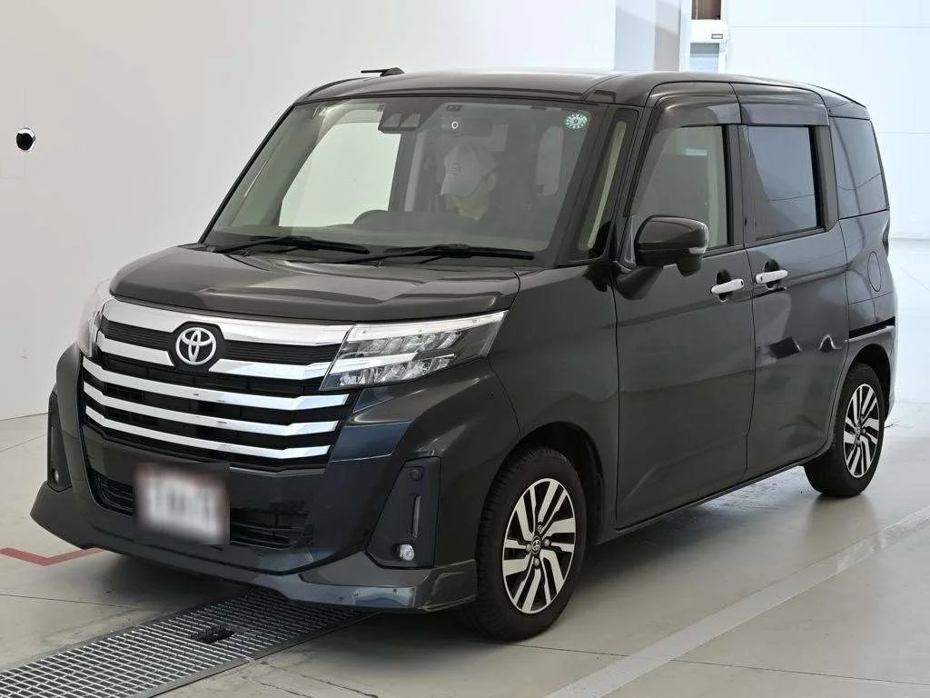 Toyota Roomy M900A 2022