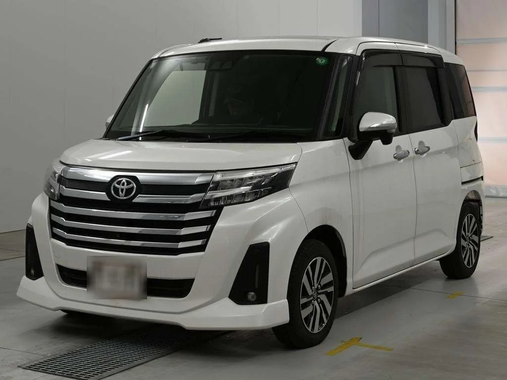Toyota Roomy M900A 2021