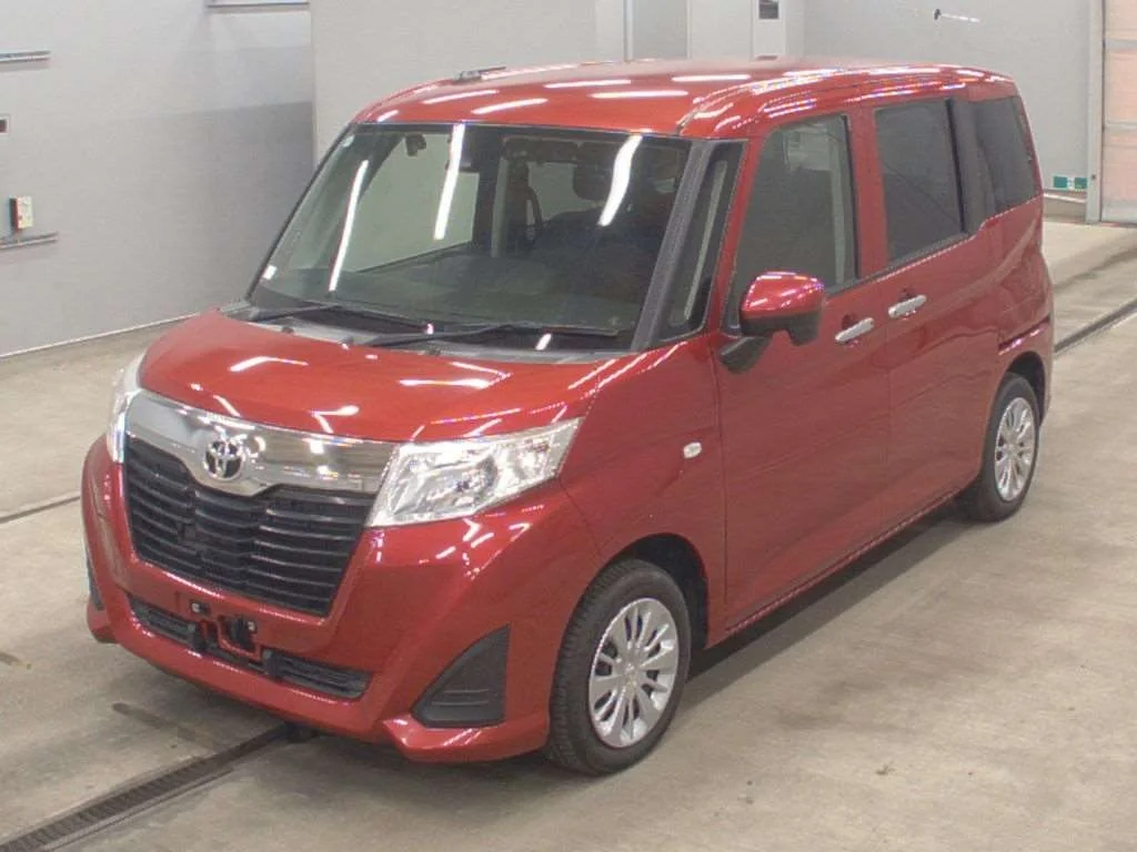 Toyota Roomy M900A 2018