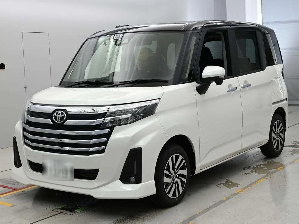 Toyota Roomy M900A 2026