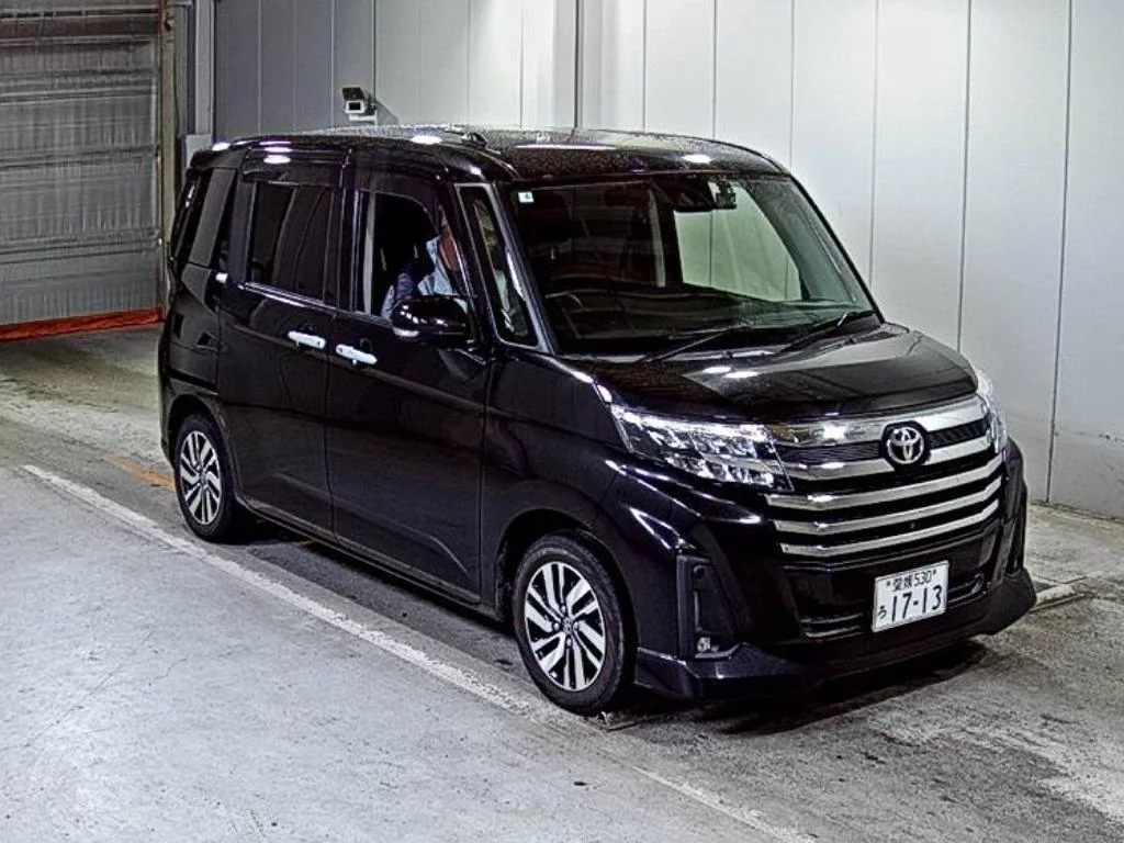 Toyota Roomy M900A 2021