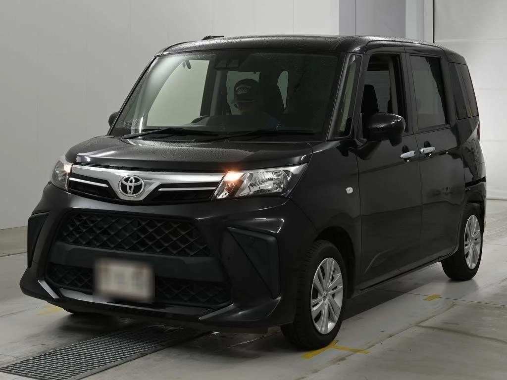 Toyota Roomy M900A 2022