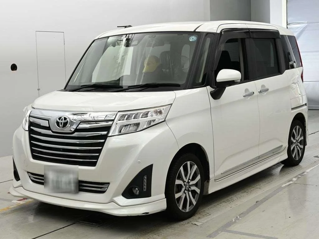Toyota Roomy M900A 2019