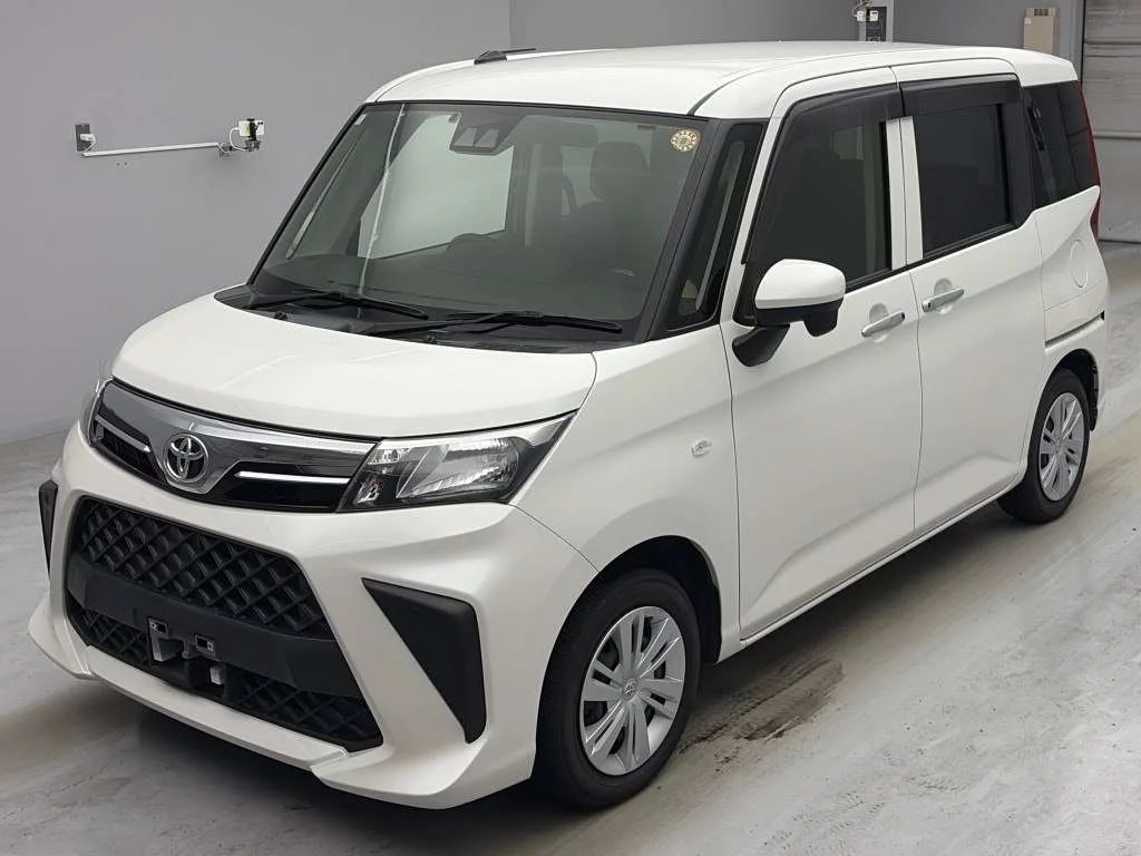 Toyota Roomy M910A 2022