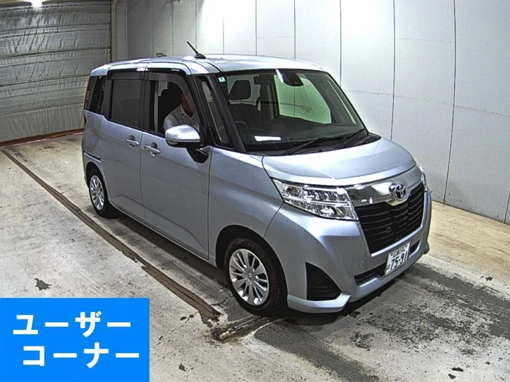 Toyota Roomy M900A 2018