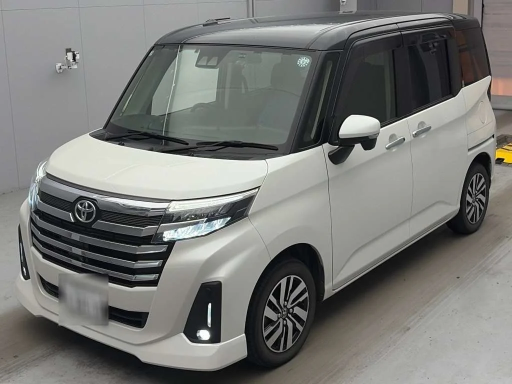 Toyota Roomy M900A 2021