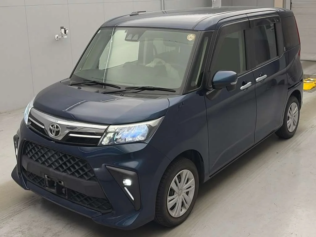 Toyota Roomy M900A 2021