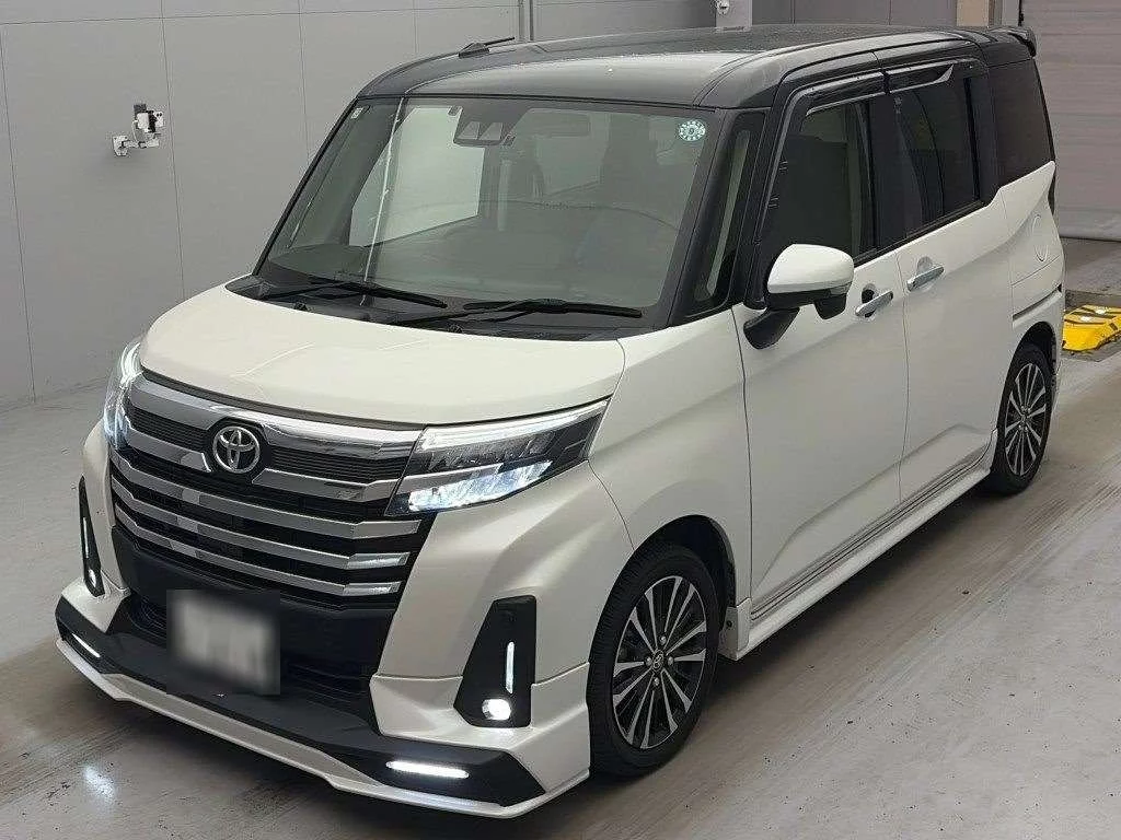 Toyota Roomy M900A 2021