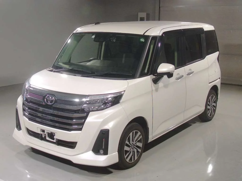 Toyota Roomy M900A 2023