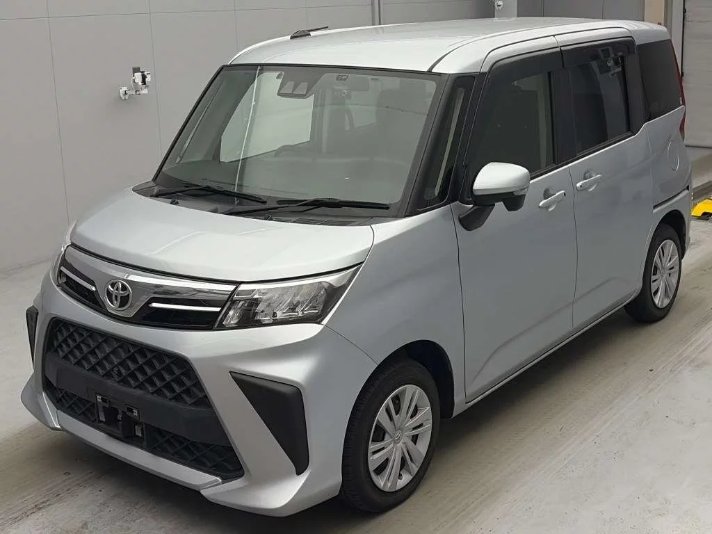 Toyota Roomy M900A 2021