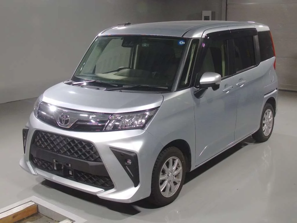 Toyota Roomy M900A 2025