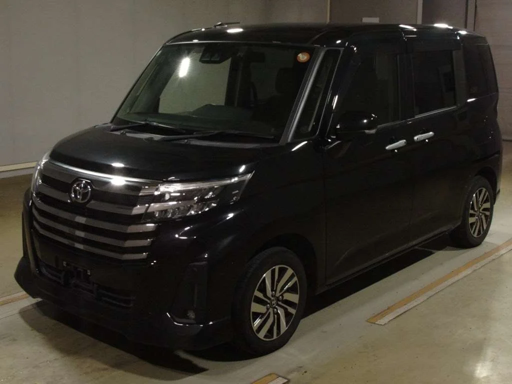 Toyota Roomy M900A 2021