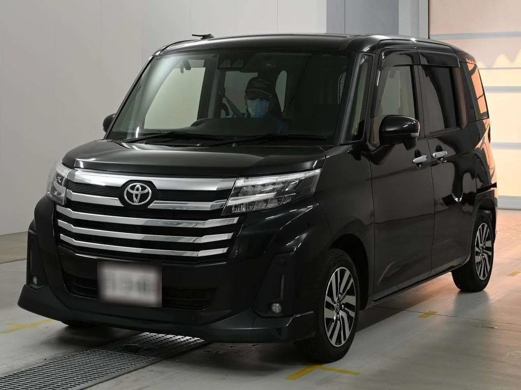 Toyota Roomy M900A 2021