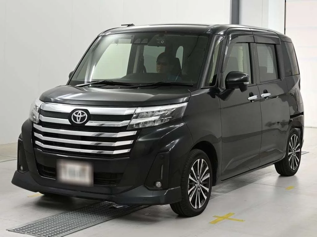 Toyota Roomy M900A 2023