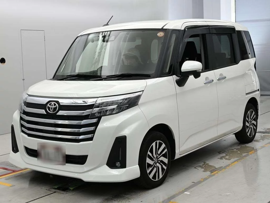 Toyota Roomy M900A 2024