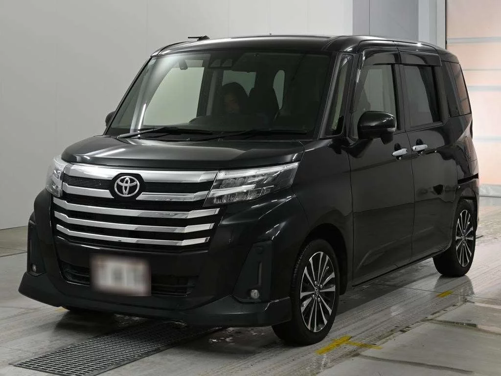 Toyota Roomy M900A 2021