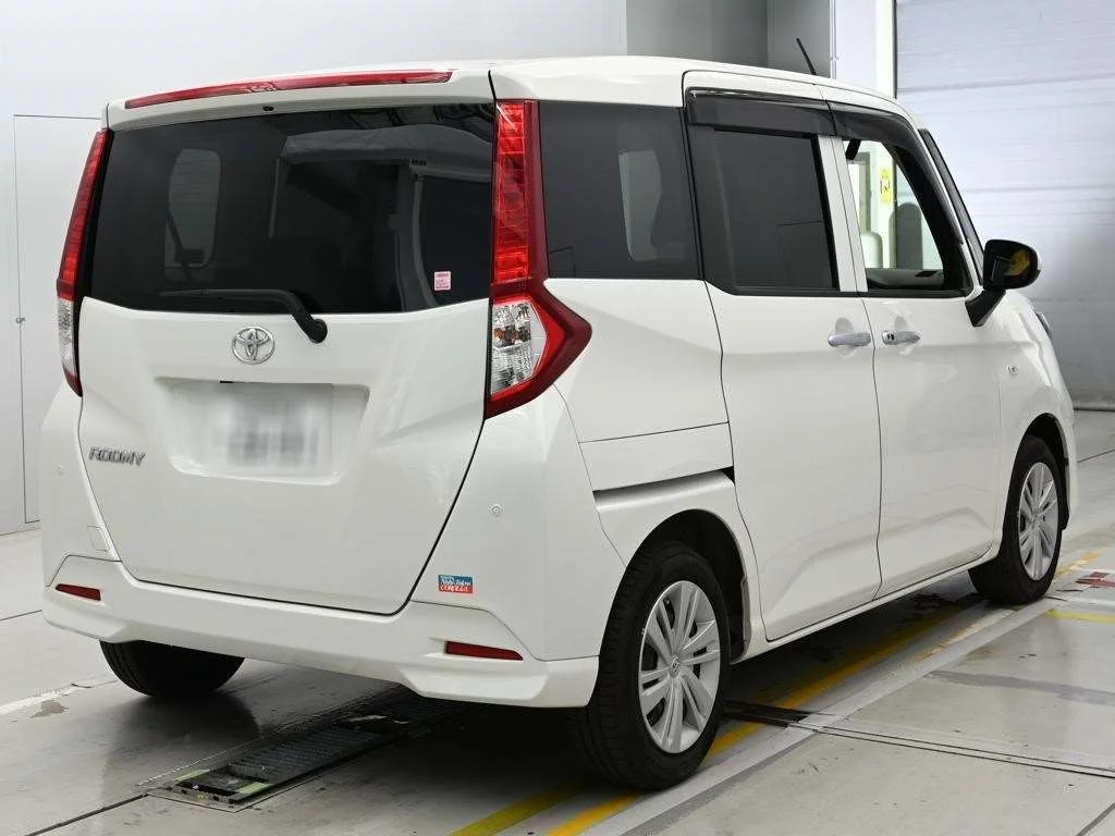 Toyota Roomy M900A 2021