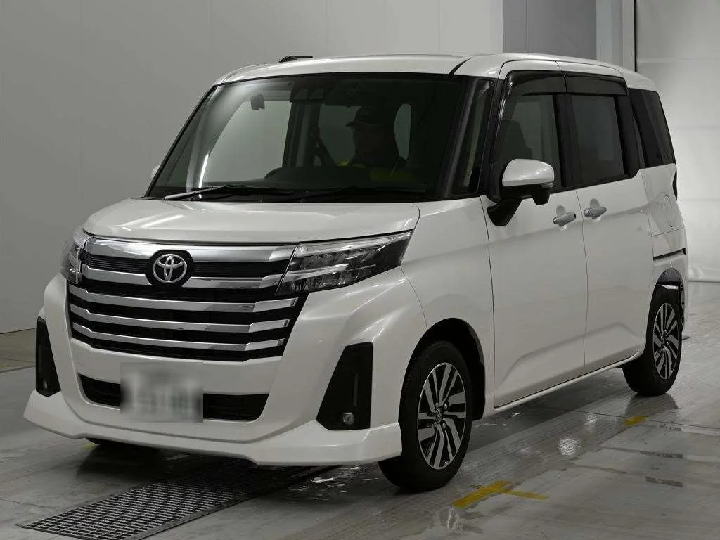 Toyota Roomy M900A 2026