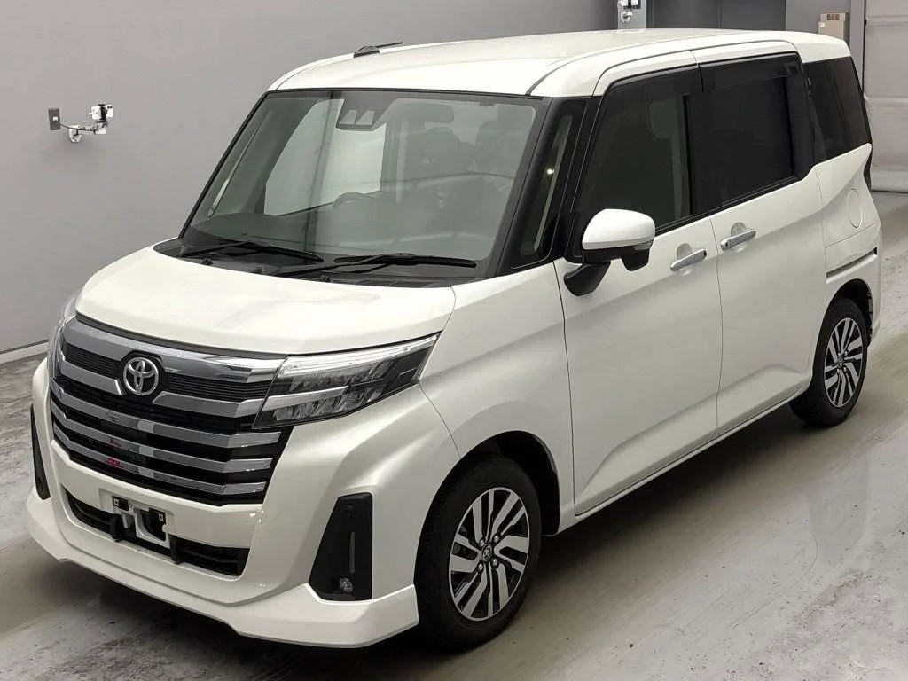 Toyota Roomy M900A 2021