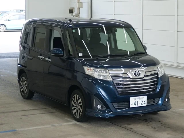 Toyota Roomy M900A 2019
