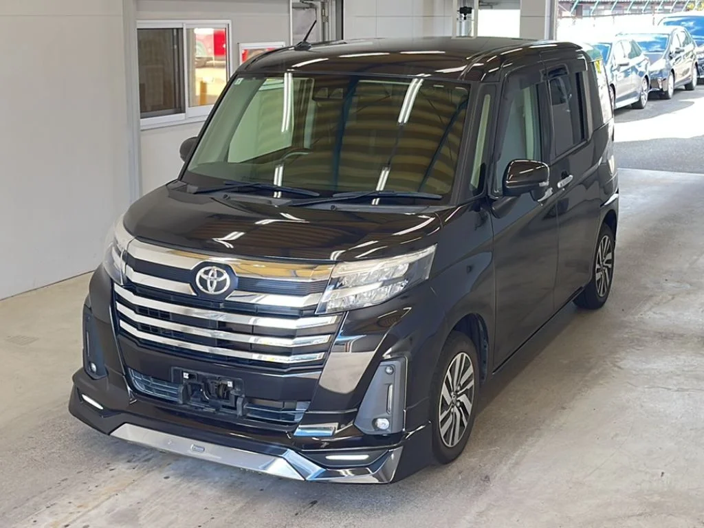 Toyota Roomy M900A 2021