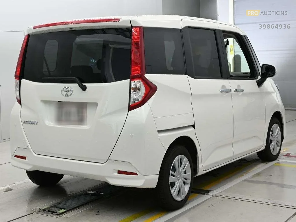 Toyota Roomy M900A 2025
