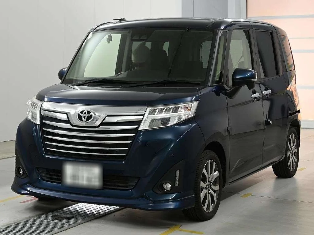 Toyota Roomy M900A 2018