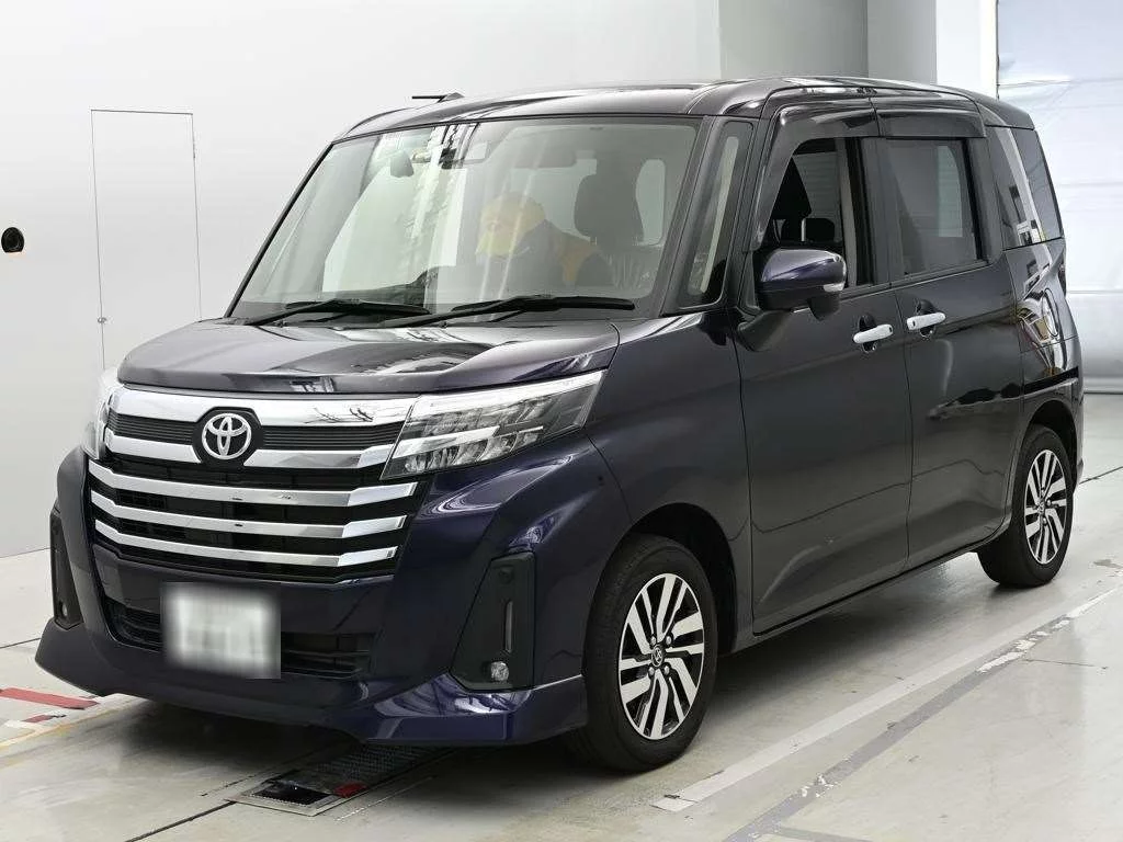 Toyota Roomy M900A 2022