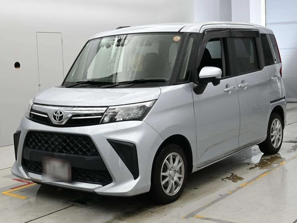Toyota Roomy M900A 2021