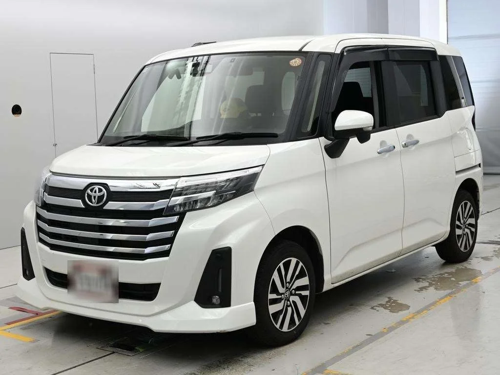 Toyota Roomy M900A 2023