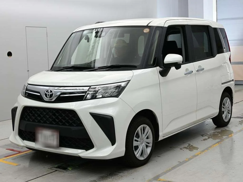 Toyota Roomy M900A 2024