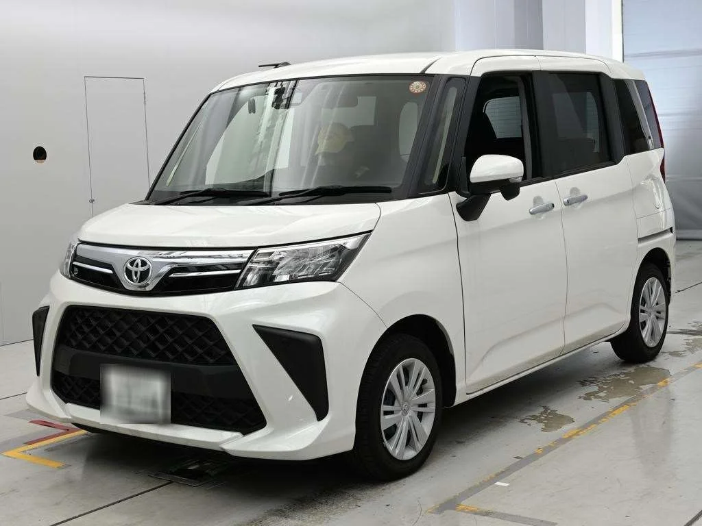 Toyota Roomy M900A 2025