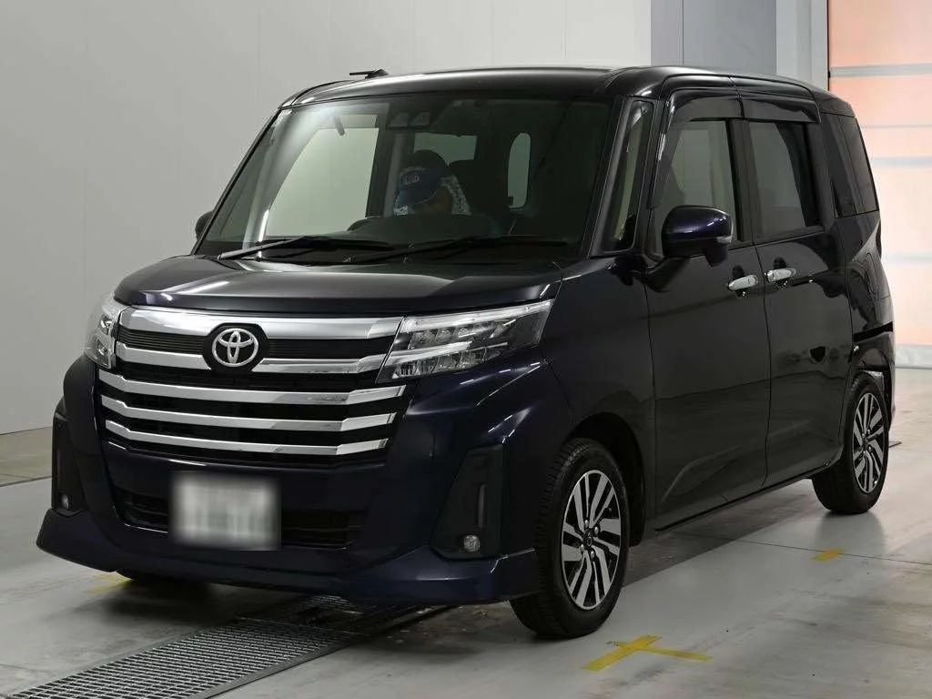 Toyota Roomy M900A 2022