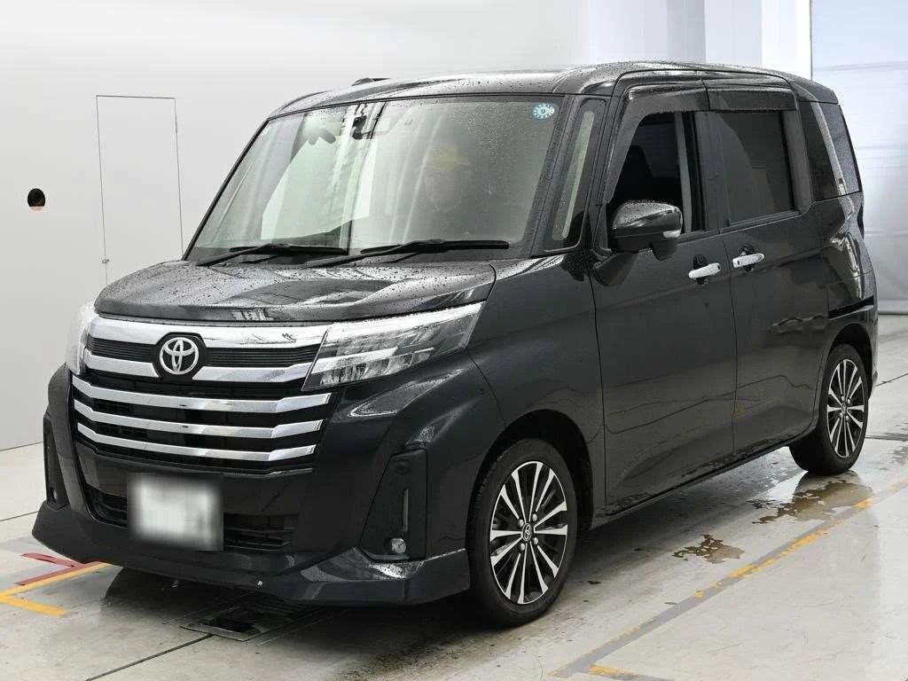 Toyota Roomy M900A 2021