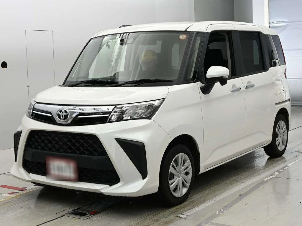 Toyota Roomy M900A 2024