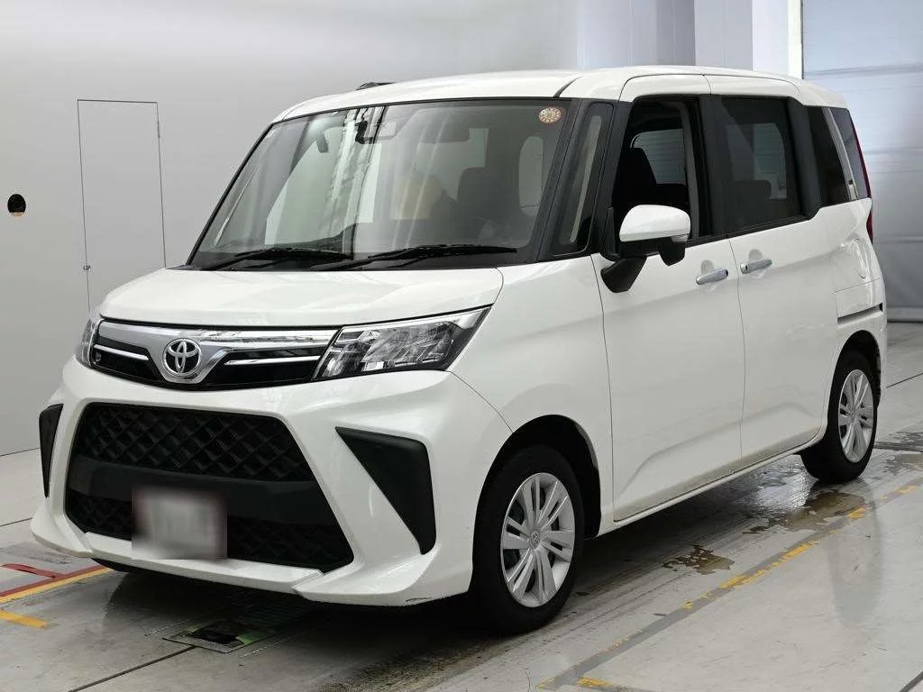 Toyota Roomy M900A 2024