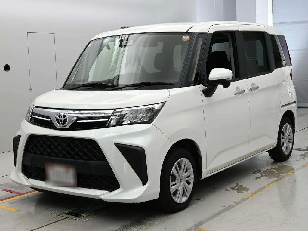 Toyota Roomy M900A 2024