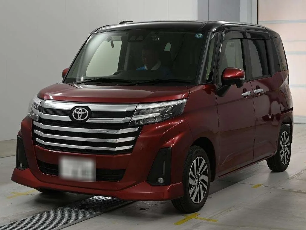 Toyota Roomy M900A 2025