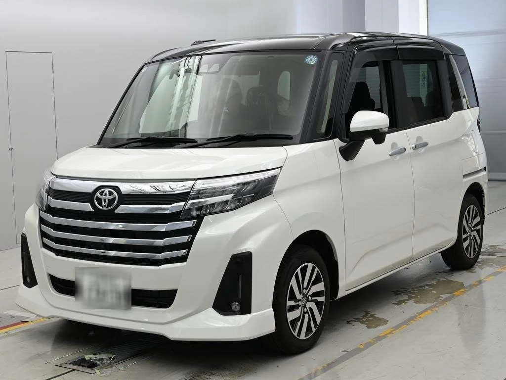 Toyota Roomy M900A 2026