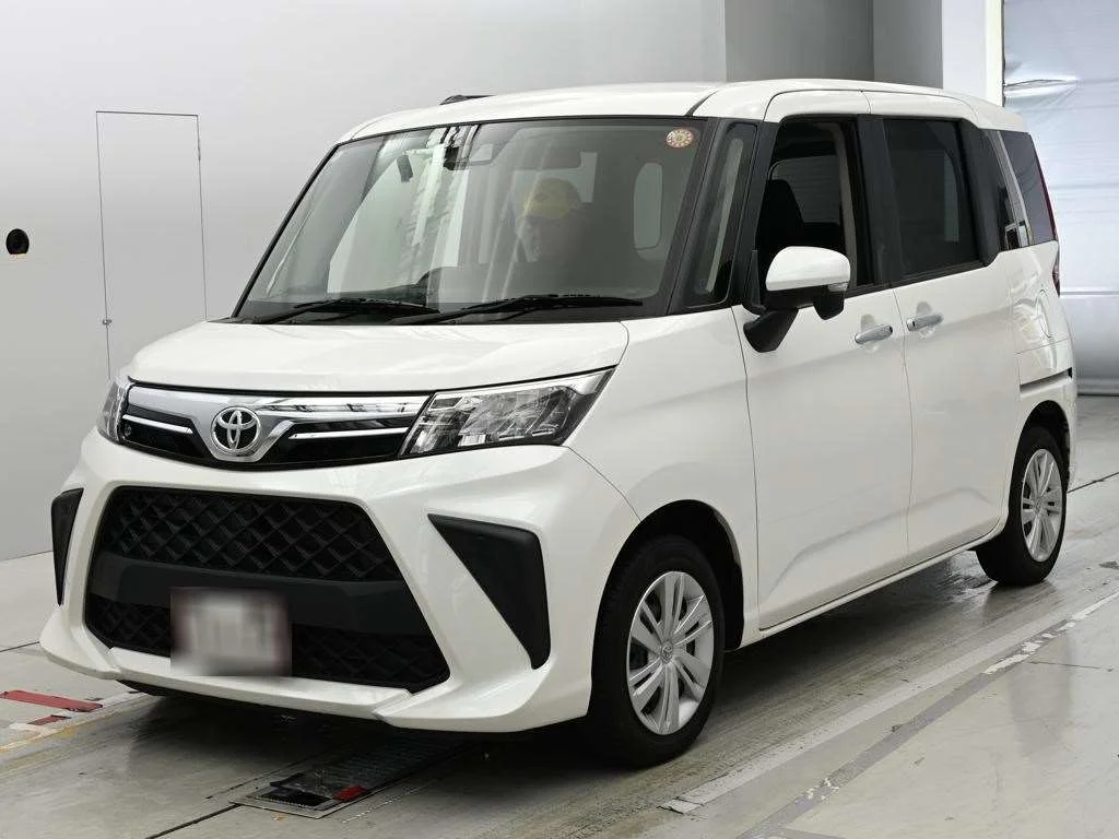 Toyota Roomy M900A 2024