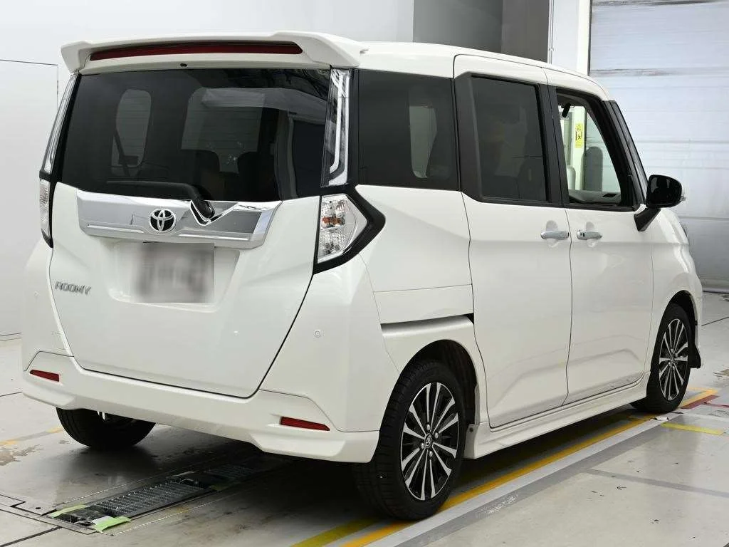 Toyota Roomy M900A 2021