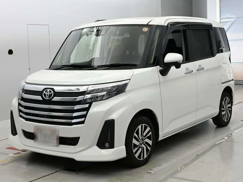 Toyota Roomy M900A 2023