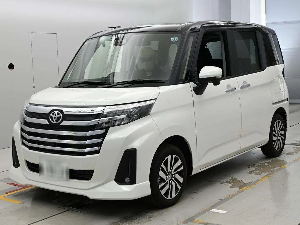 Toyota Roomy M900A 2026